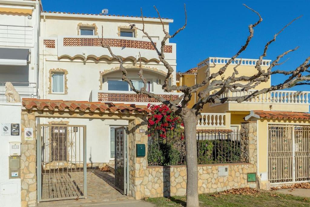 V020 - Puerto Primero Empuriabrava Exteriér fotografie