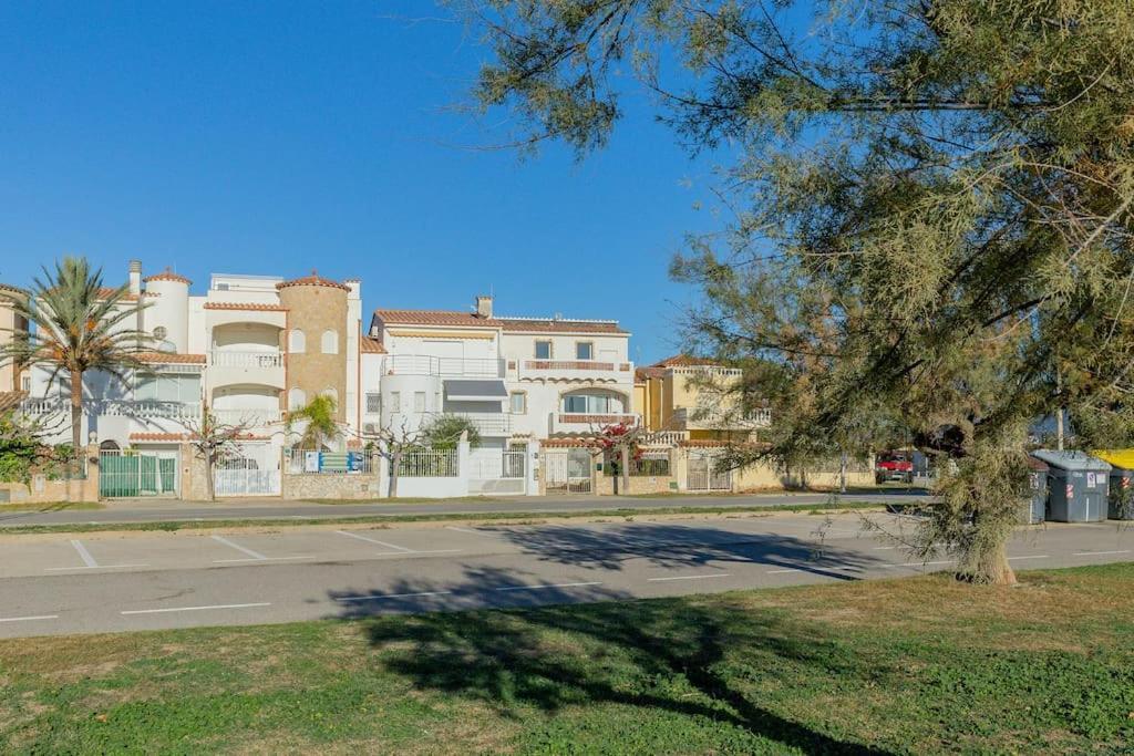 V020 - Puerto Primero Empuriabrava Exteriér fotografie